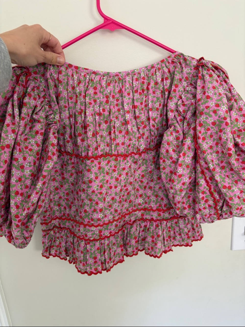 LR liberty fabric Puff-Sleeve Peasant Top - Picture 3 of 3
